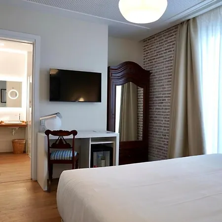 Amadeus Hotel Seville